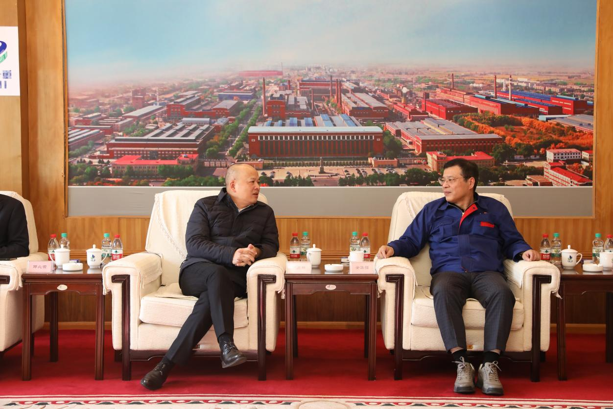 全華強會見華菱漣鋼黨委書記、執(zhí)行董事、總經(jīng)理嚴立新